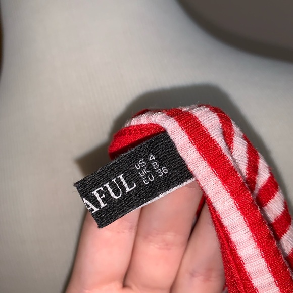 Red & white striped cropped tank top from Zaful - Picture 4 of 4